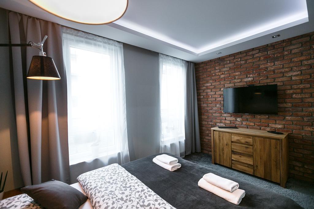 Apartament Em Klimatyzacja&Parking Rzeszow Dış mekan fotoğraf