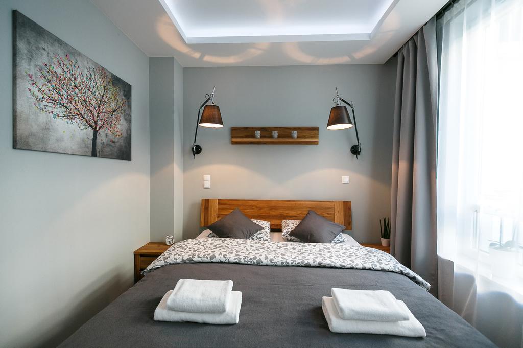 Apartament Em Klimatyzacja&Parking Rzeszow Dış mekan fotoğraf