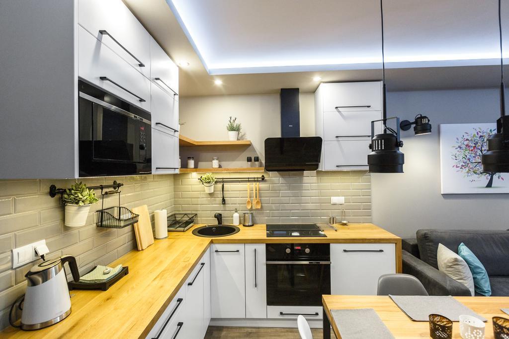 Apartament Em Klimatyzacja&Parking Rzeszow Dış mekan fotoğraf